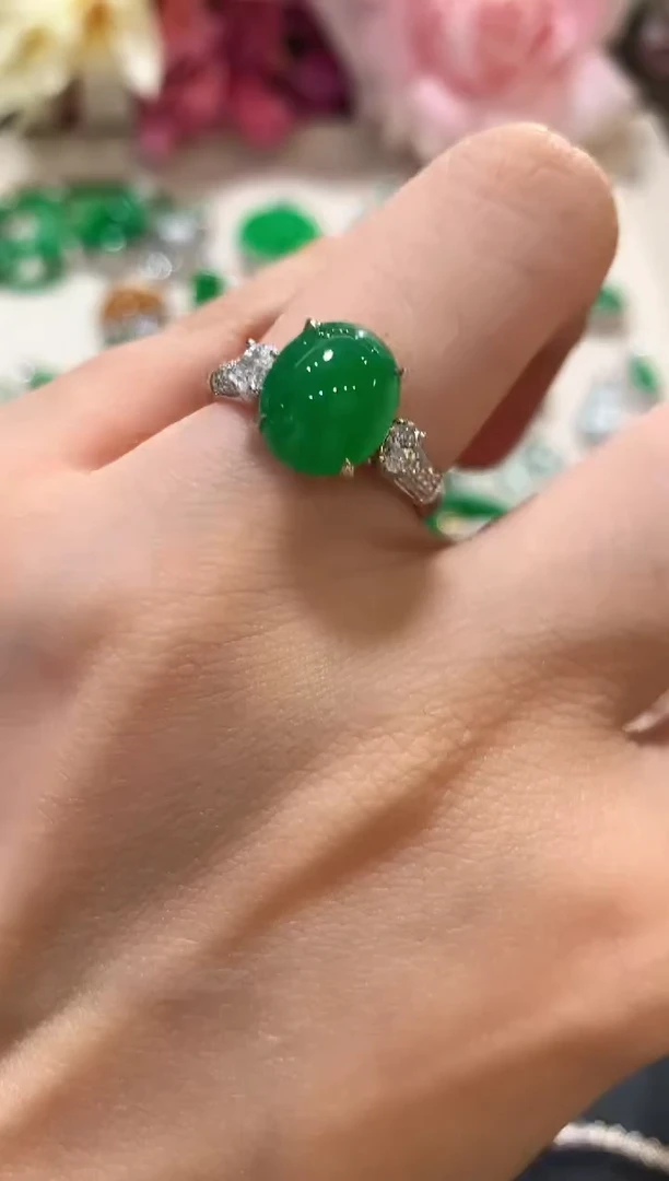 18K金镶嵌戒指翡翠m96