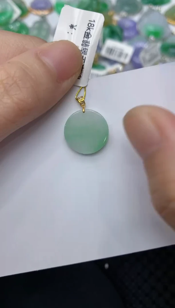 【闪购商品】翡翠颈饰18K金镶嵌11111111111