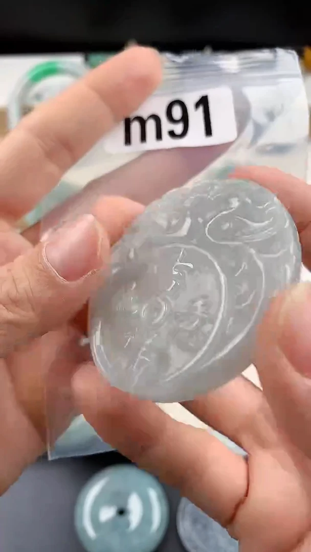 颈饰未镶嵌翡翠天然翡翠吊坠挂件