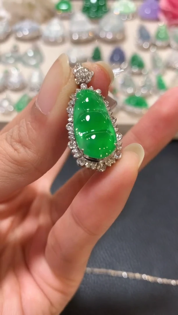 吊坠(不含链)18K金镶嵌翡翠n180