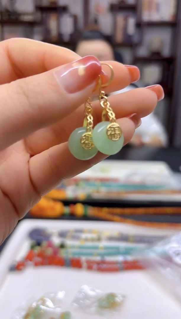 【闪购商品】和田玉（青玉）耳饰14K金镶嵌E397