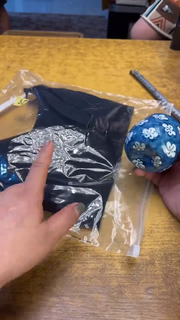 瓷器瓷器瓷器瑕疵25细大码黑碗