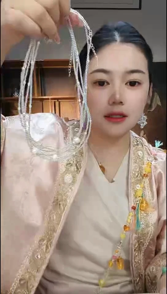 无非金属卡西百露穿搭饰品