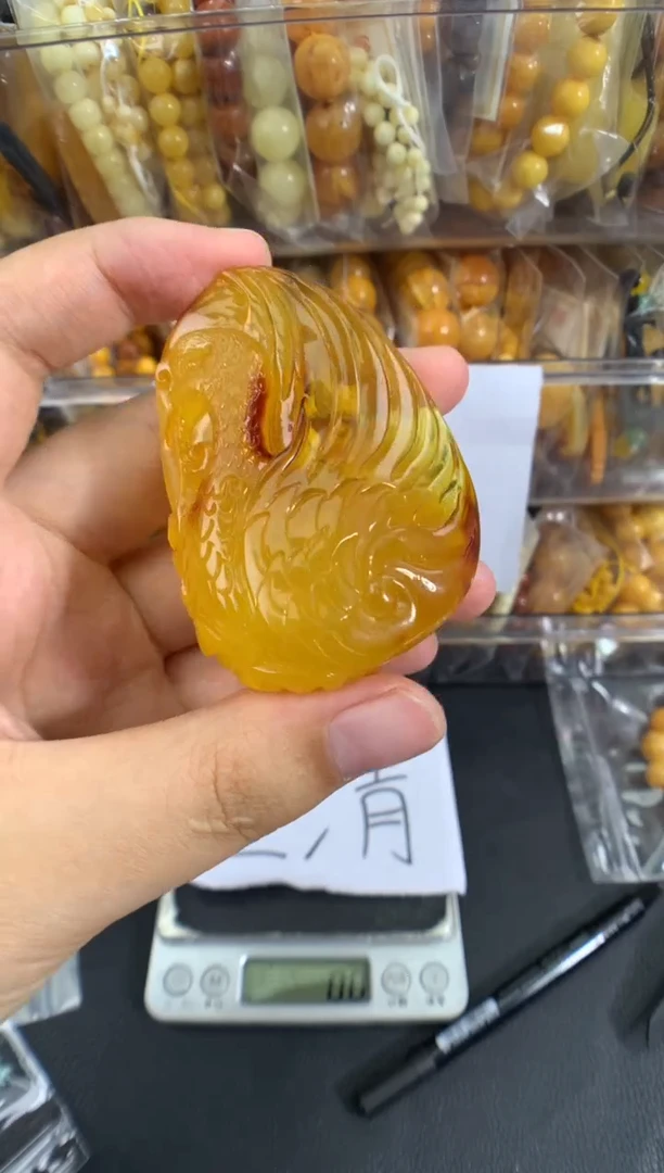 蜜蜡未镶嵌珠宝奇石1