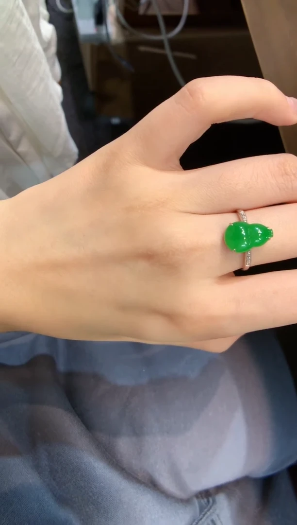 18K金镶嵌戒指翡翠戒指14圈上下两个圈口免费改