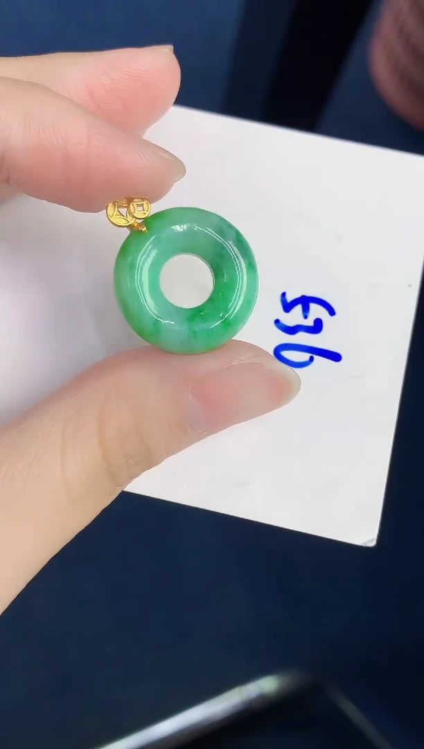 颈饰未镶嵌翡翠天然翡翠缅甸A货