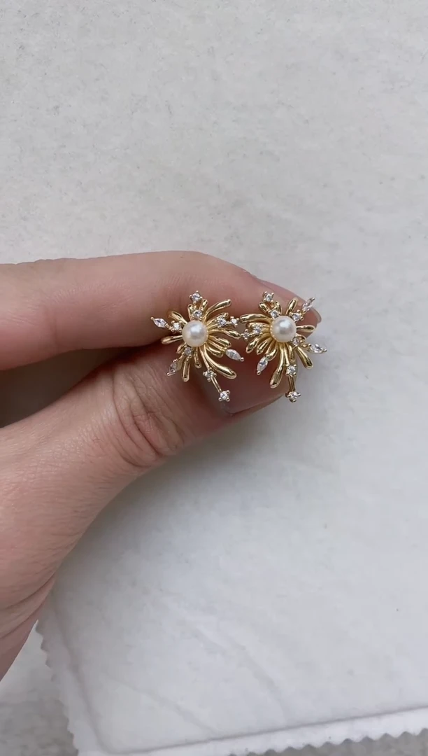 银S925镶嵌耳饰海水珍珠