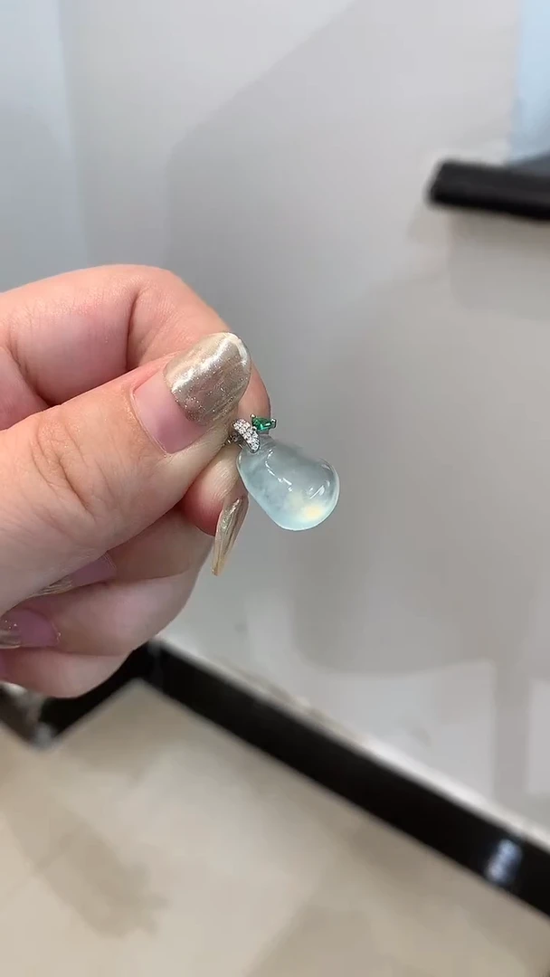 未镶嵌蛇纹石玉颈饰吊坠不带链子