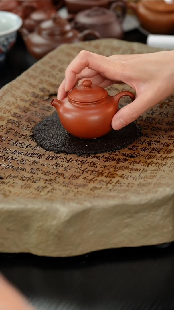 【闪购商品】紫砂茶壶lx朱泥小莲子110cc