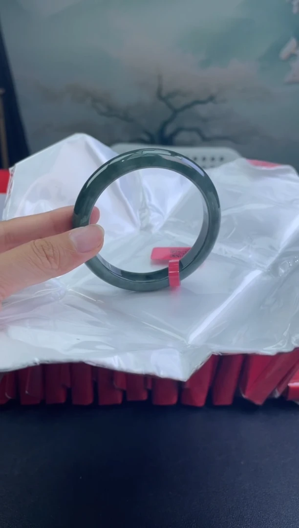 翡翠手镯未镶嵌4翡翠手镯