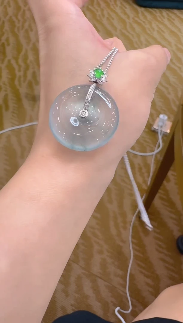 翡翠18K金镶嵌吊坠(不含链)多样性团购发一件