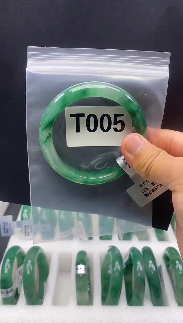 未镶嵌手镯石英质玉（非洲翠）6061圈口T005