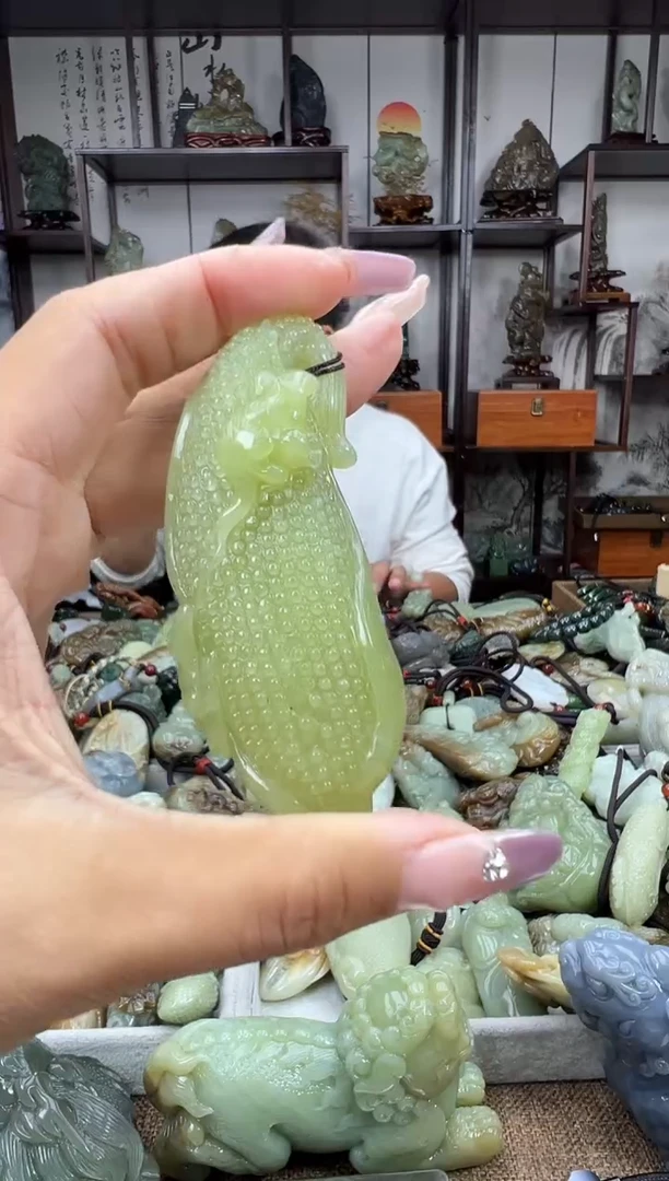 未镶嵌和田玉把件1