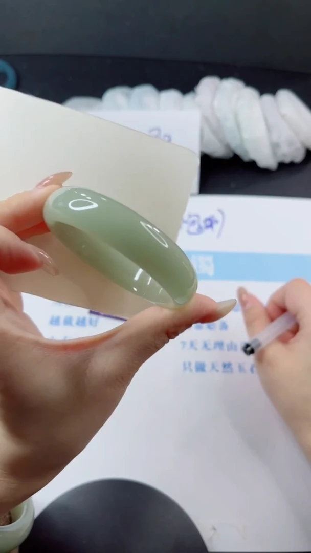 未镶嵌手镯石英质玉多样性发货L53