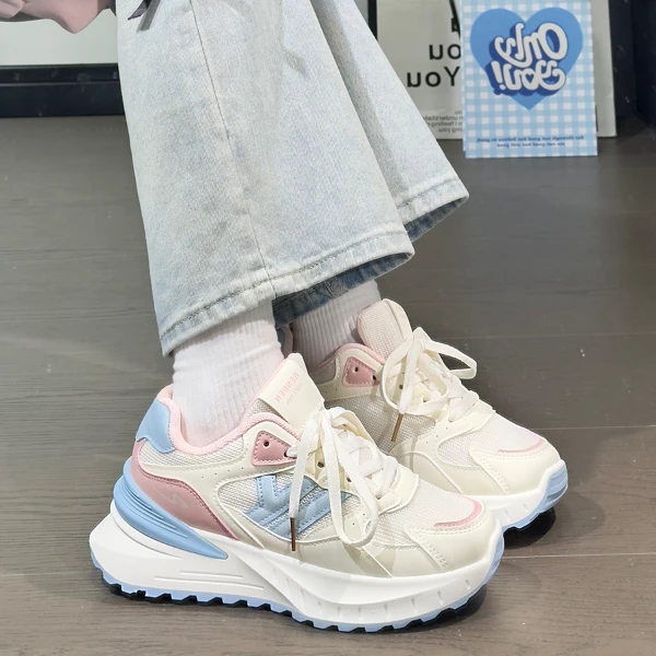 人本女鞋2025新款复古网面透气厚底休闲运动鞋夏季爆款小众休闲鞋