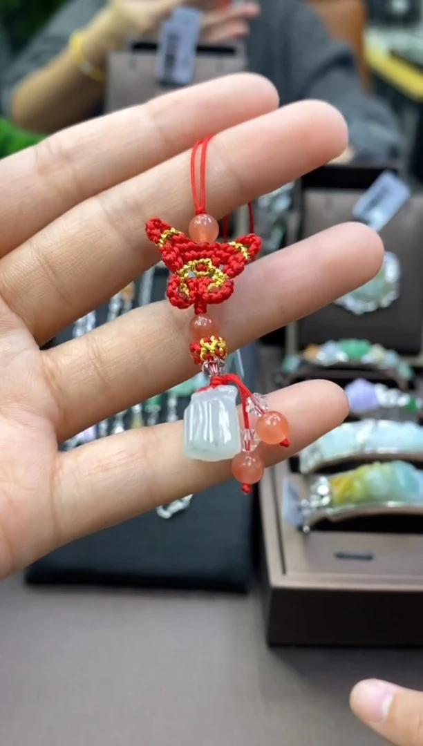 颈饰未镶嵌翡翠净货13120