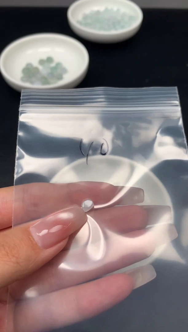 翡翠散珠天然缅甸翡翠随型