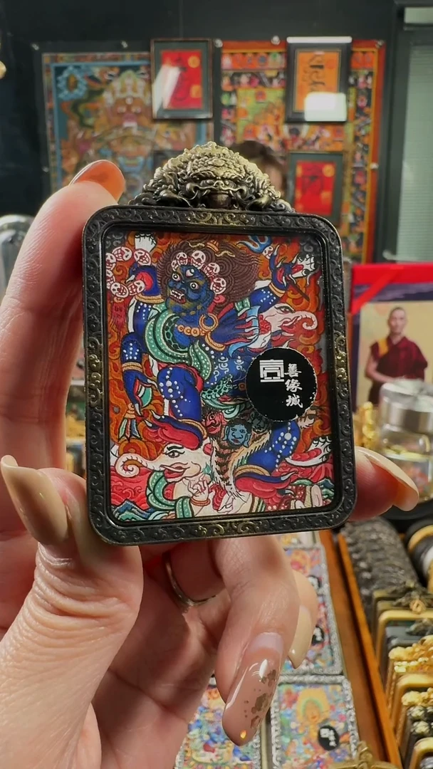 吊坠壹善缘城手绘唐卡六臂大黑天