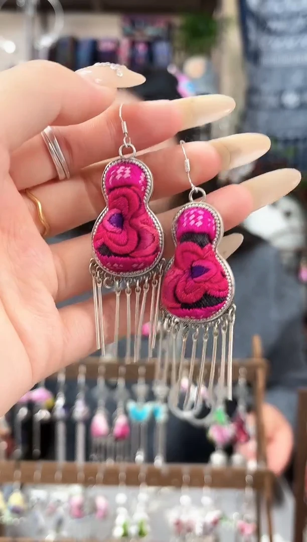 织绣民族风非遗老绣苗银饰品419