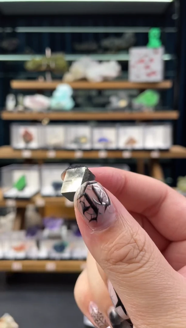 石材西班牙黄铁矿