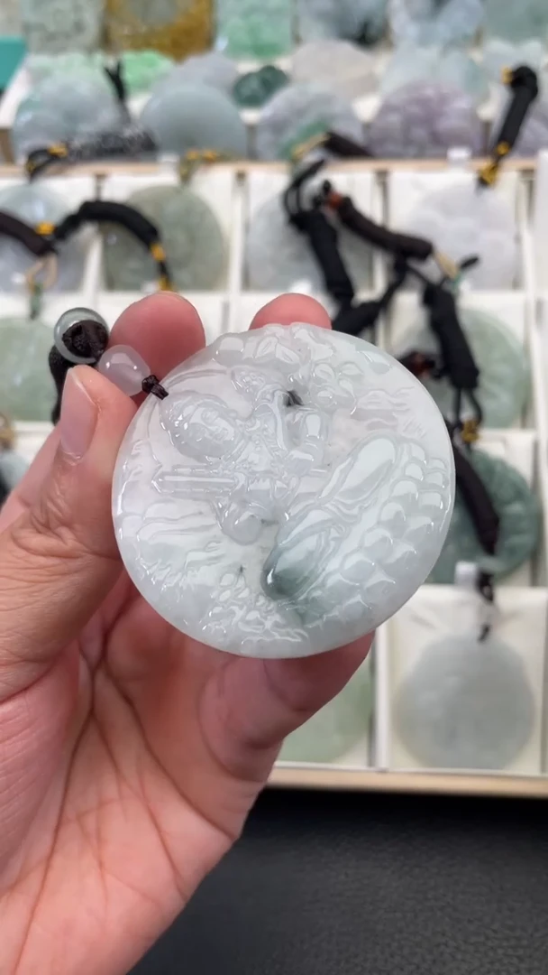 颈饰未镶嵌翡翠天然缅甸翡翠A货213