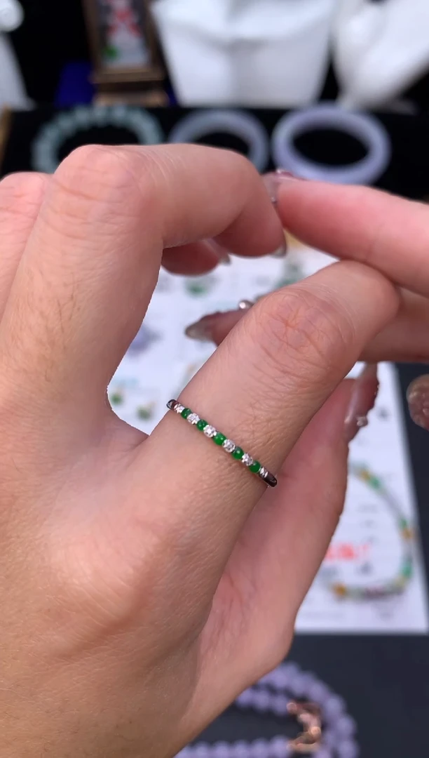 18K金镶嵌定制翡翠48小时鉴赏期 退货不扣服务费