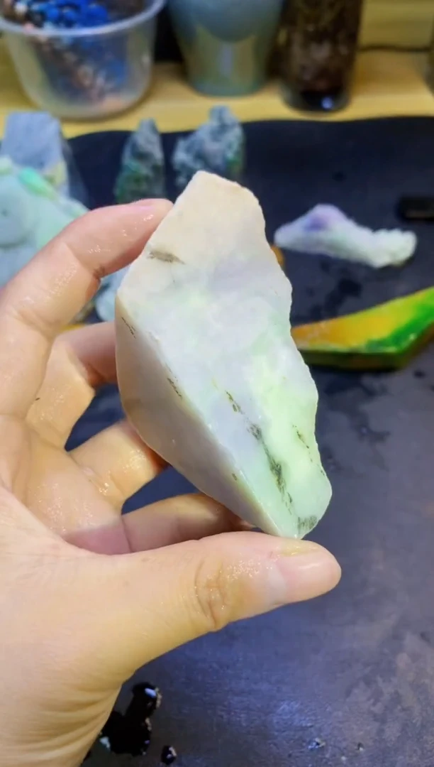 翡翠未镶嵌颈饰天然翡翠085