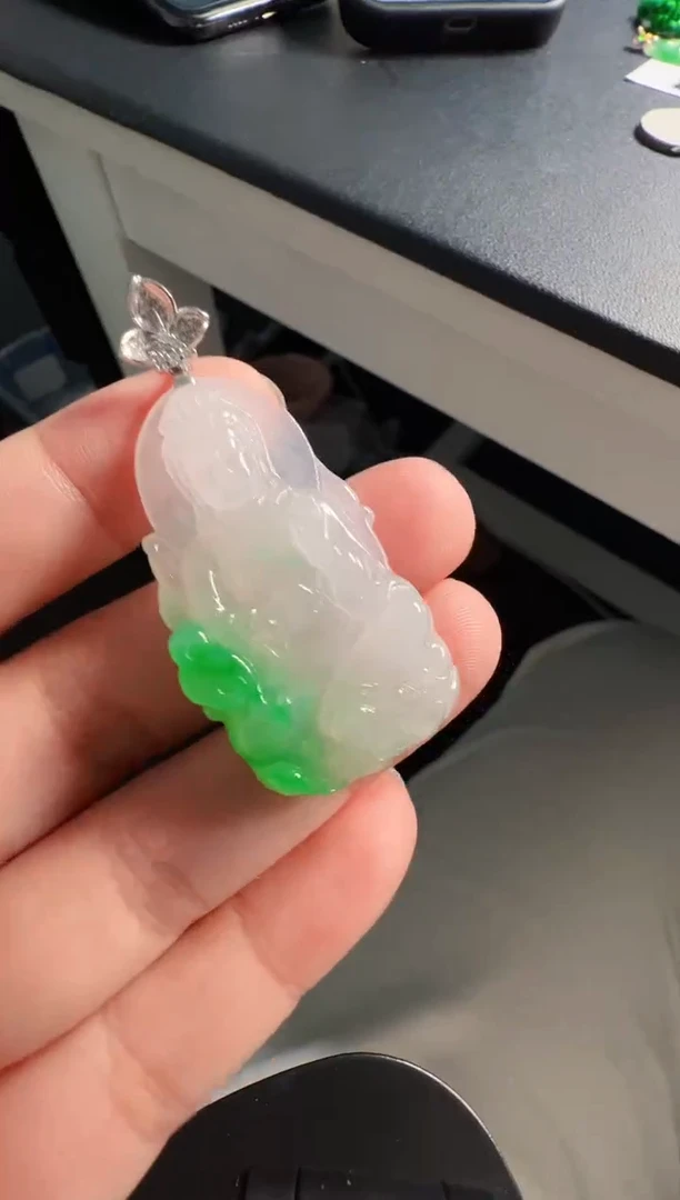 吊坠(不含链)18K金镶嵌翡翠冰1800