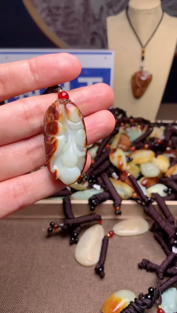 【闪购商品】和田玉颈饰未镶嵌1