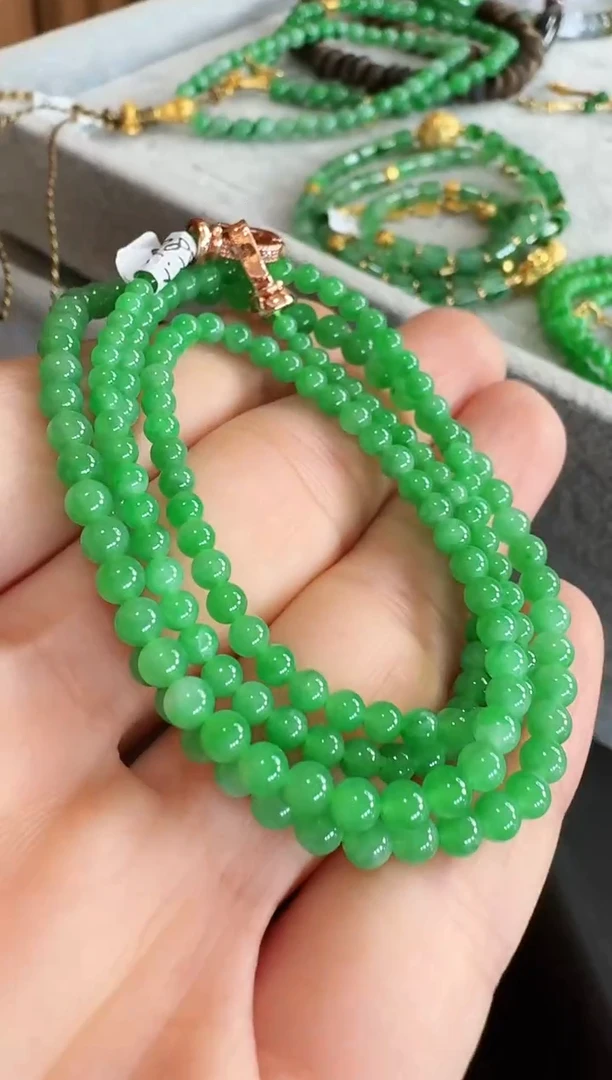 翡翠未镶嵌颈饰珠串