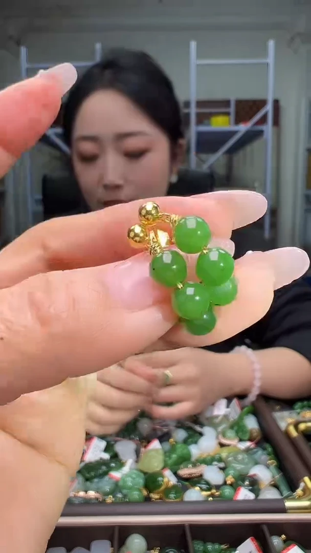 颈饰未镶嵌和田玉（多样性发货.发其一)12.02.02