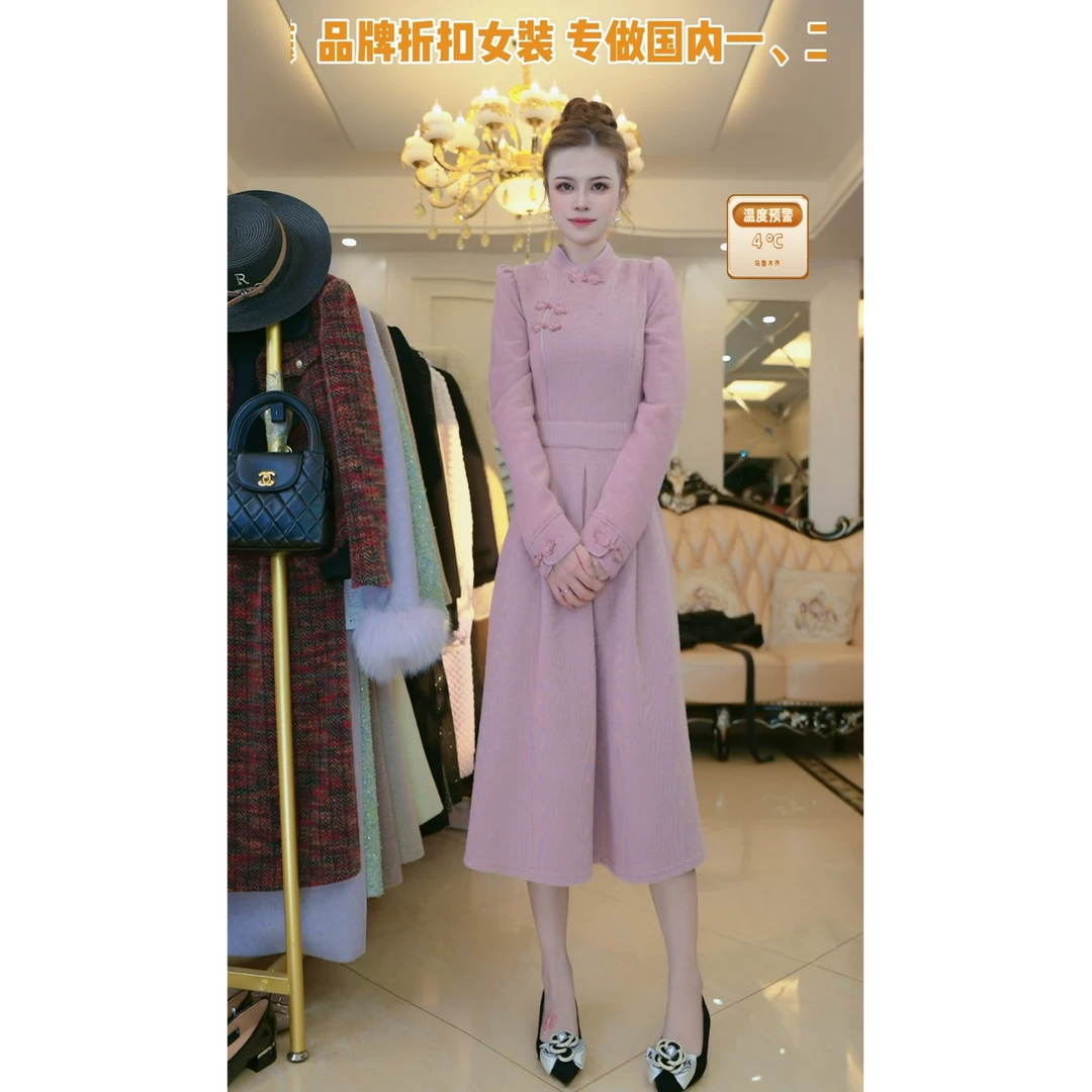 梦想服饰冬季桃心领新款时尚洋气显瘦修身中长款连衣裙5012