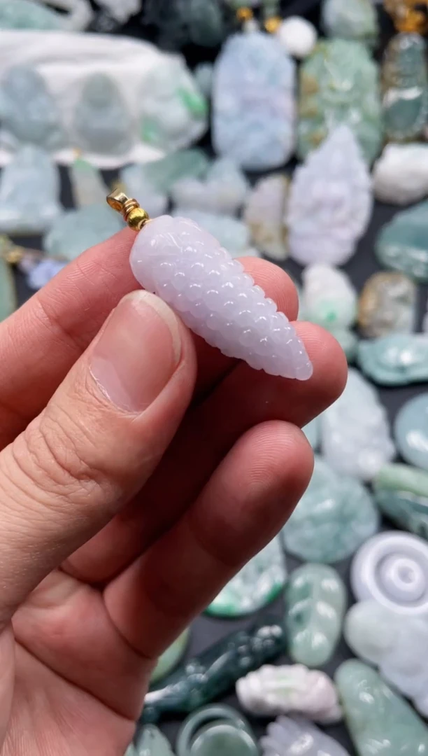 翡翠未镶嵌颈饰天然翡翠a货