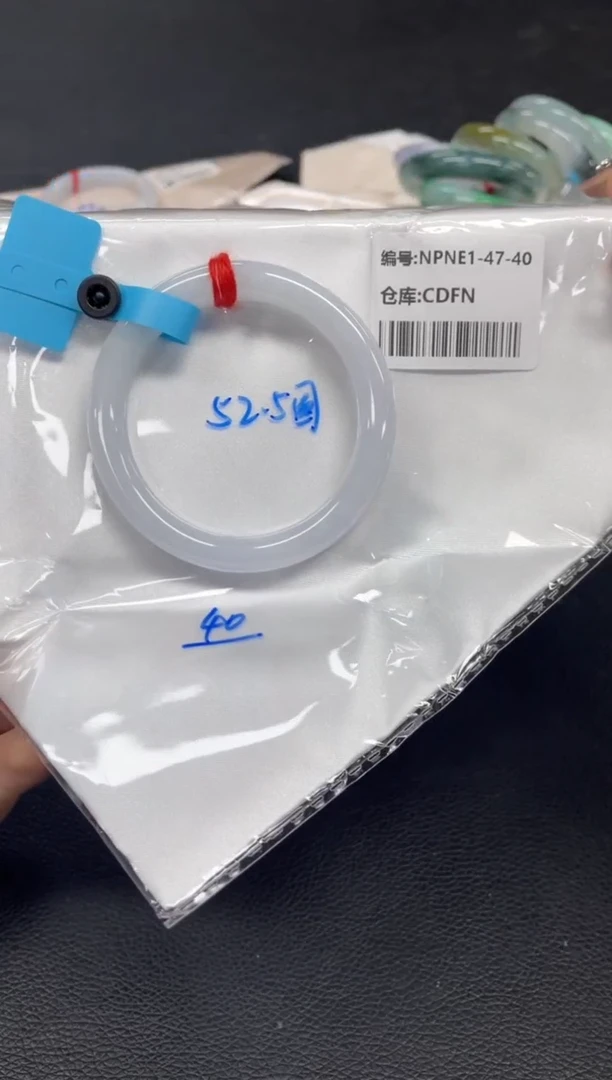 未镶嵌手镯翡翠翡翠手镯