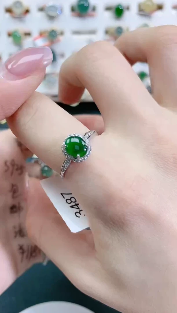 翡翠戒指银S925镶嵌天然翡翠