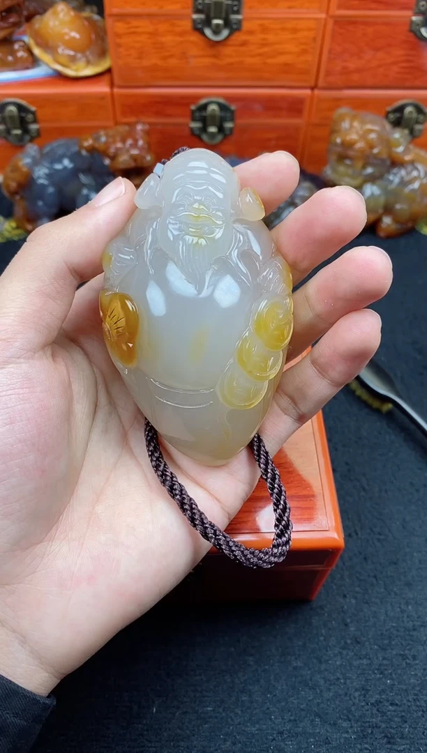 未镶嵌玛瑙/玉髓珠宝奇石林*大0