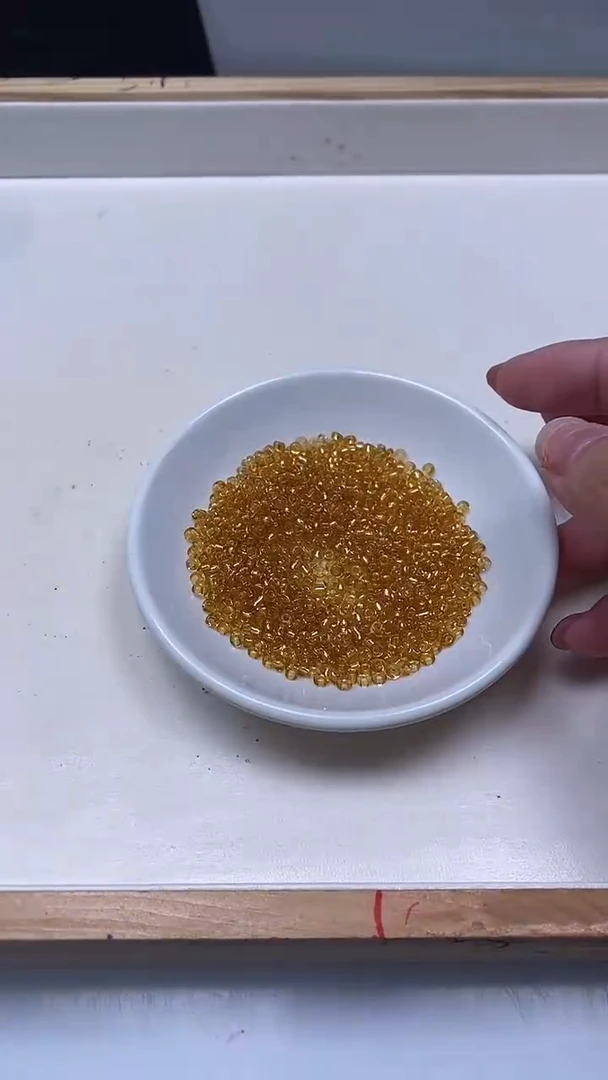 未镶嵌散珠玛瑙/玉髓E102 香槟金 隔珠2*3mm110个8元