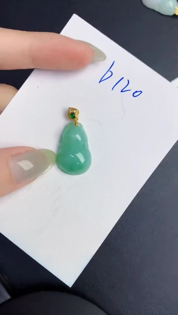 翡翠未镶嵌颈饰缅甸天然翡翠A货