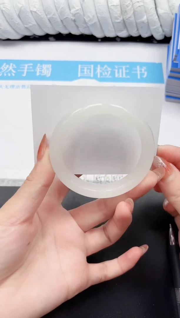 未镶嵌手镯石英质玉115-55.5BYG