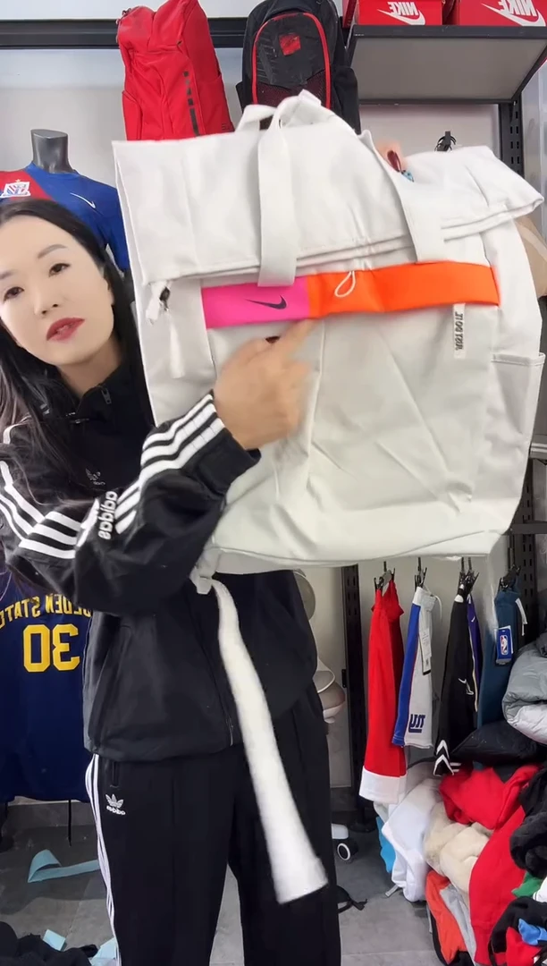 821闪购编码Nike/Jordan运动卫衣裤以直播间过款为准尺码白双肩包