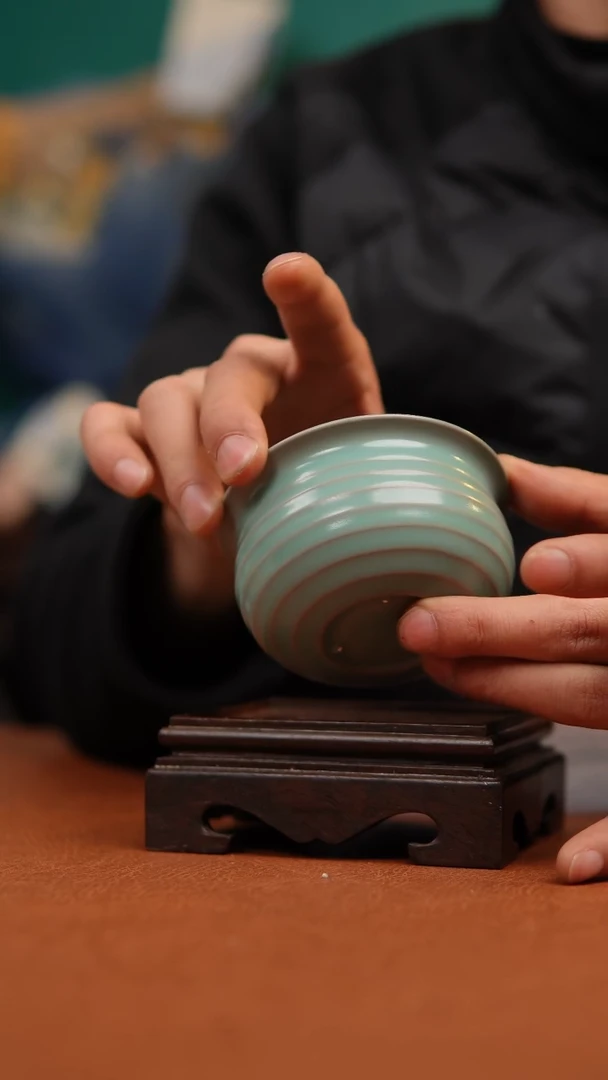 【闪购商品】瓷片原矿仿古青绿炫纹杯微瑕福利