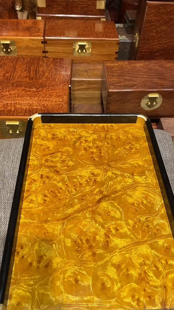 【闪购商品】香樟木木艺茶盘一个