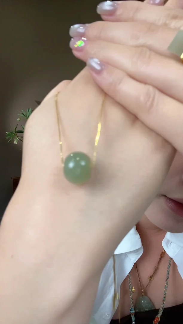 和田玉18K金镶嵌吊坠(赠链)zq