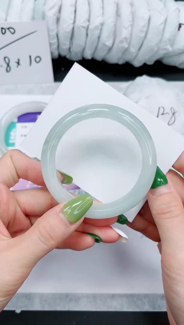 石英质玉手镯未镶嵌67-56