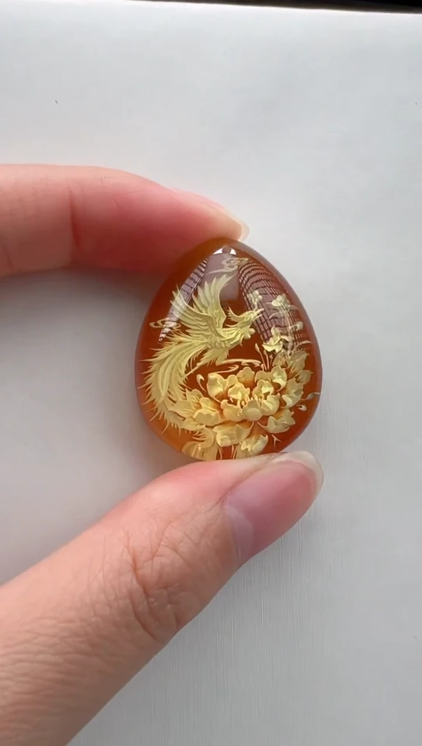 琥珀颈饰未镶嵌凤凰