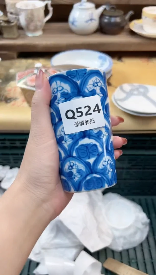 瓷片?**F 524