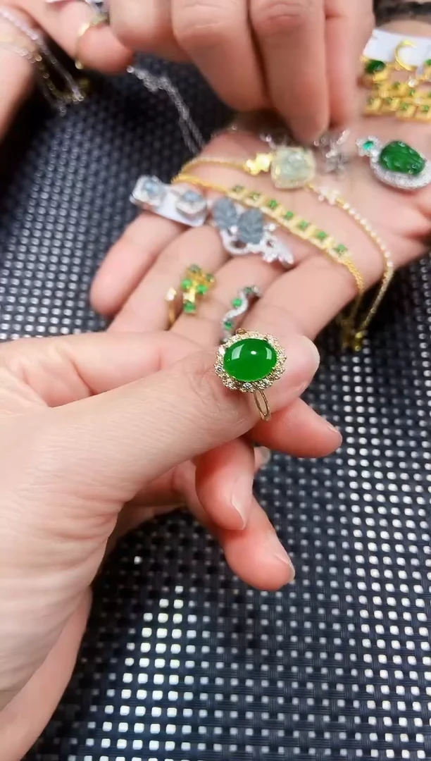 【闪购商品】翡翠戒指未镶嵌111111111