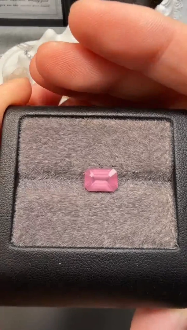 未镶嵌裸石尖晶石马亨盖2.8CT-A281-1P