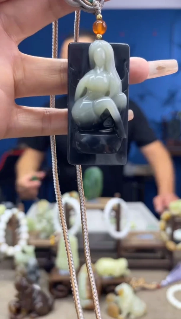 和田玉未镶嵌颈饰1