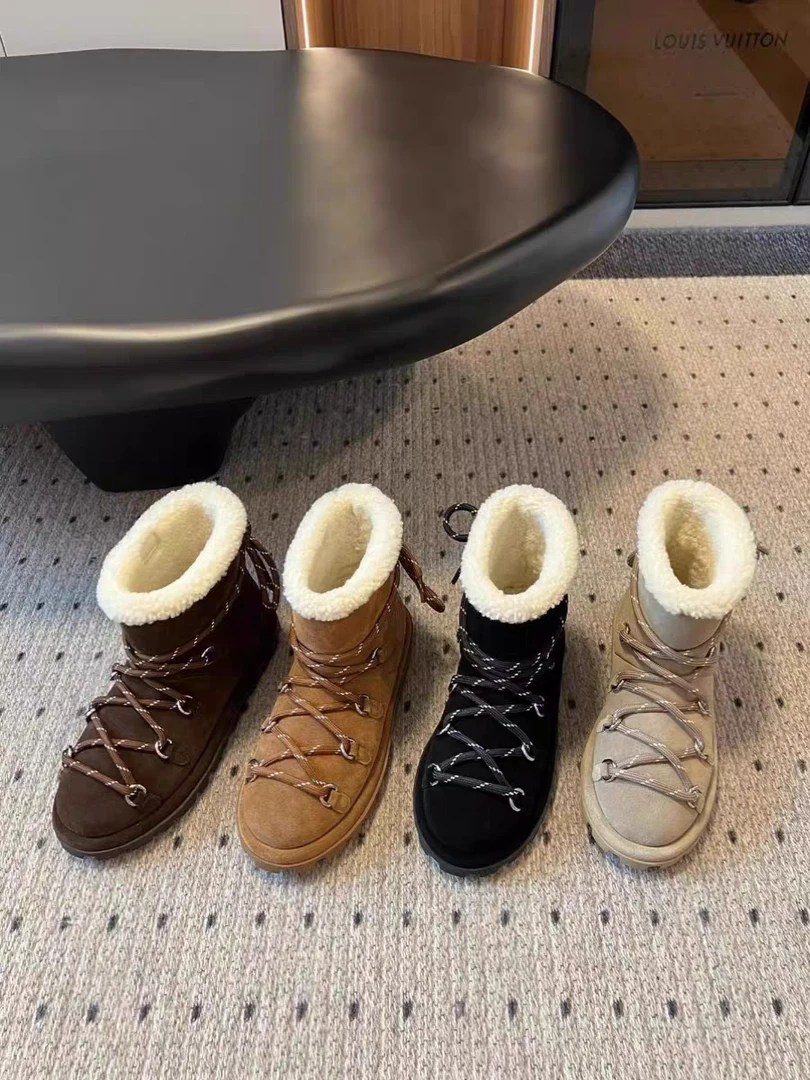 2025新款（妹妹高帮4色雪地靴）中筒耐磨成人保暖雪地靴冬季休闲风